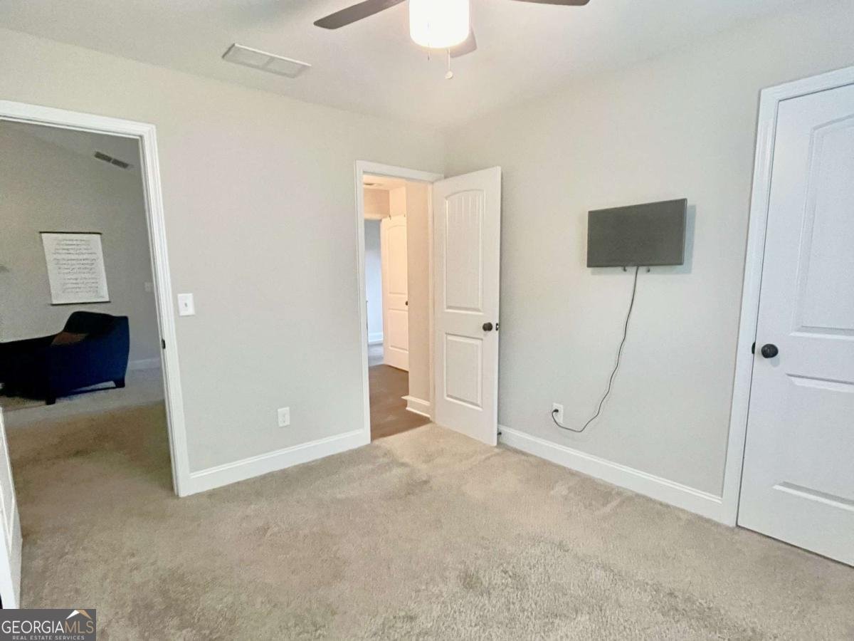 32 Livingston Court Winder - 16