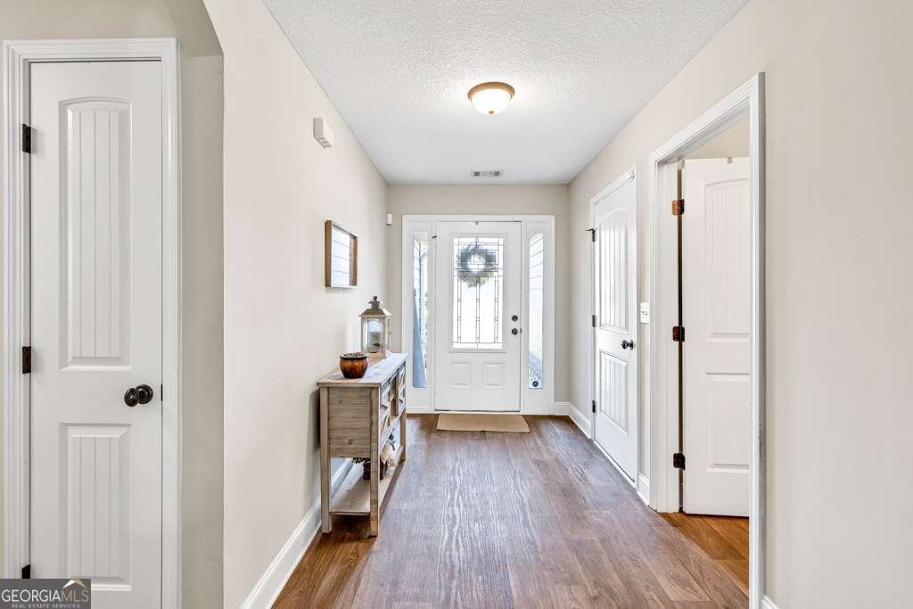 32 Livingston Court Winder - 5