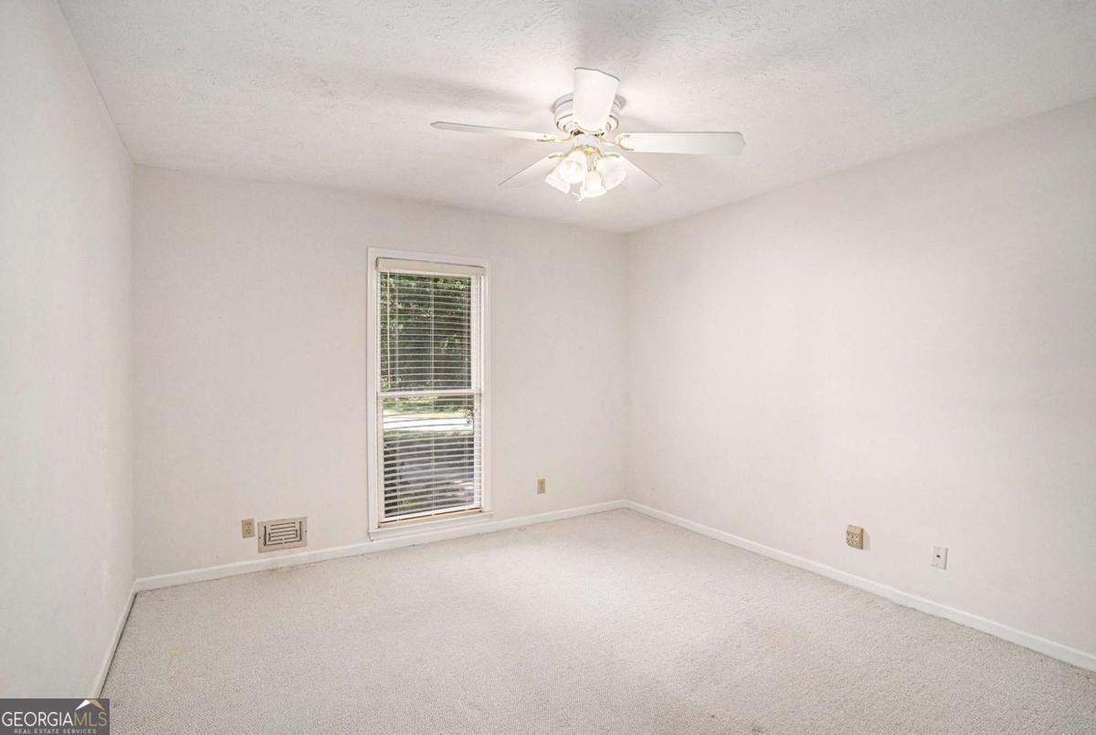 654 Clubhouse Drive Conyers - 23