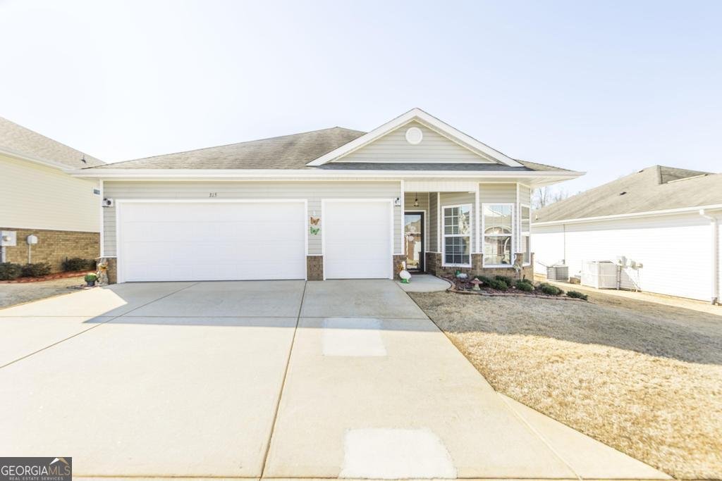 315 Pebble Beach Drive Perry - 1