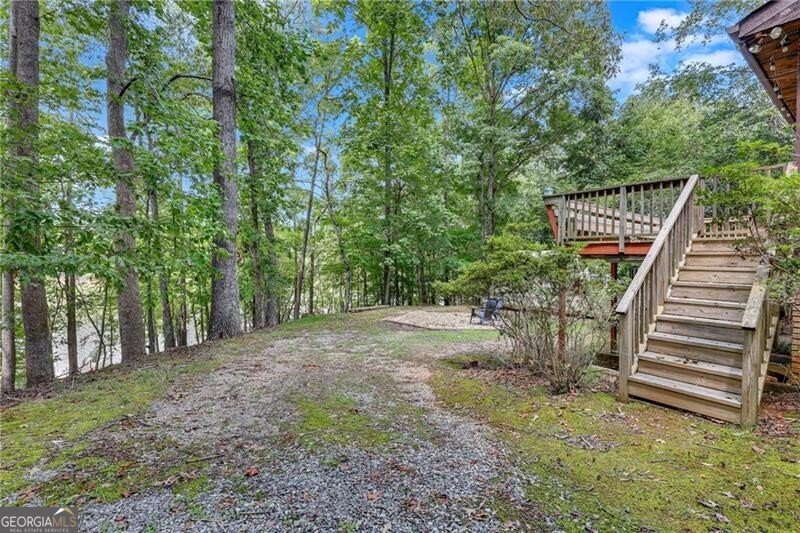 8070 Beachwood Drive Murrayville - 37