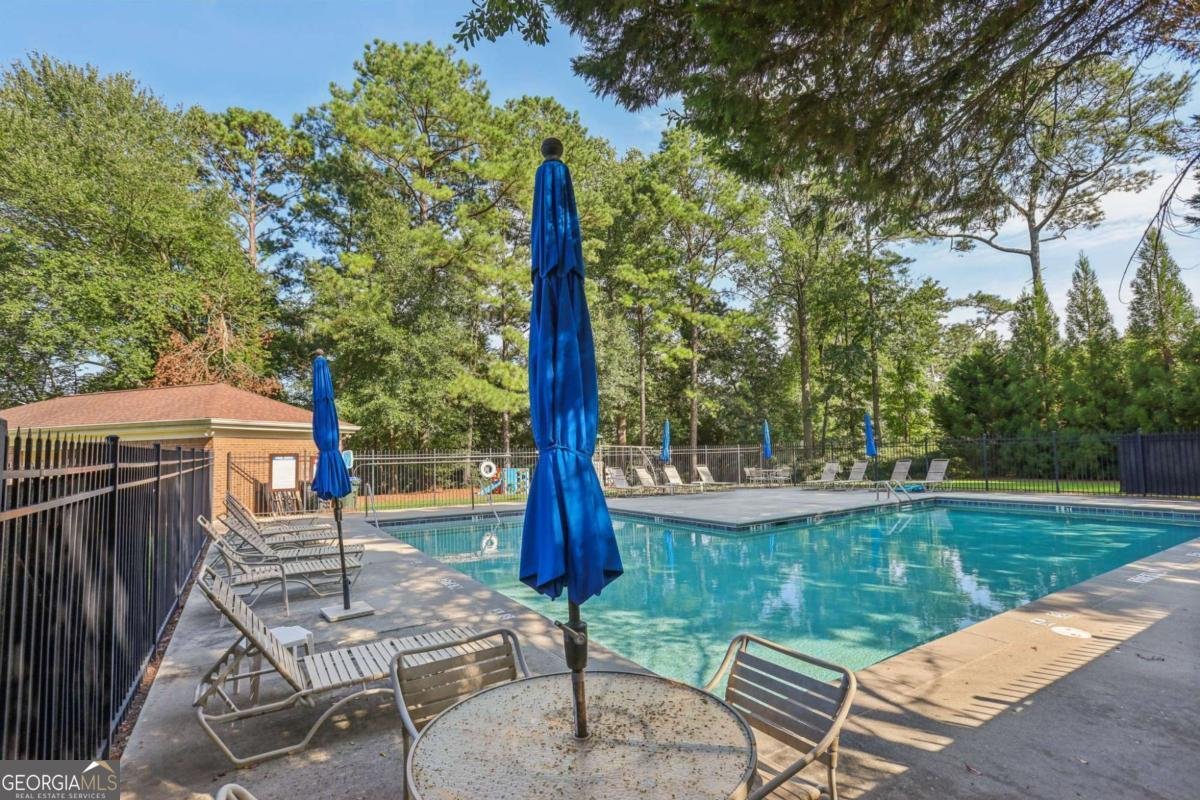 9110 Twelvestones Drive Roswell - 38