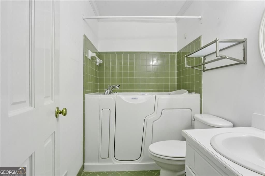 5109 Mount Vernon Way Atlanta - 36
