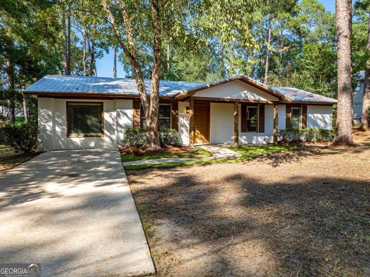 1803 Dallas Drive Tifton - 1