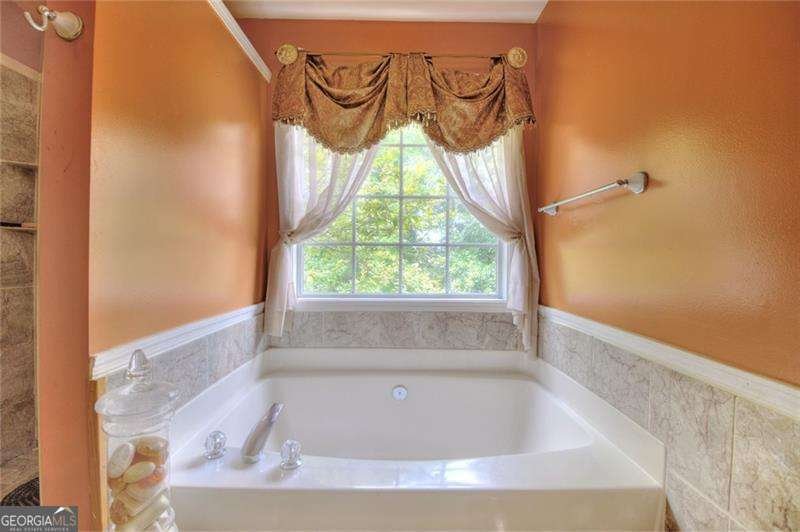 392 Leggett Oaks Lane Lawrenceville - 23