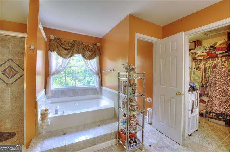 392 Leggett Oaks Lane Lawrenceville - 24