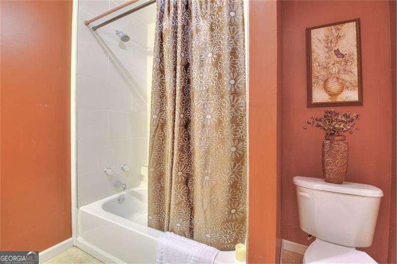 392 Leggett Oaks Lane Lawrenceville - 29