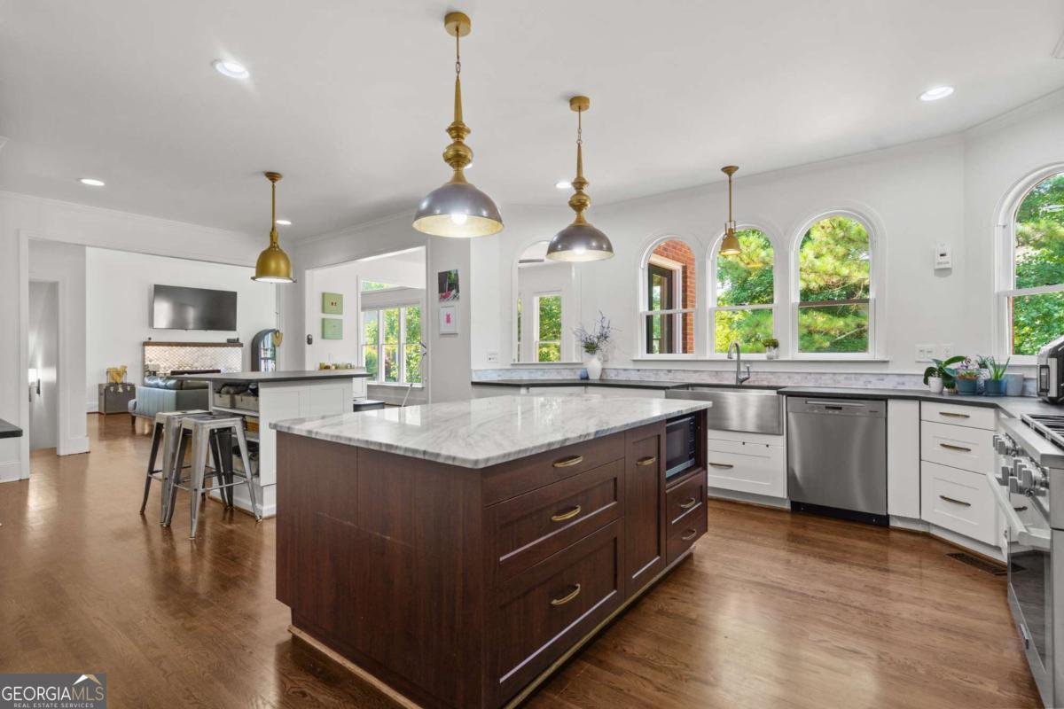 455 Majestic Cove Milton - 11