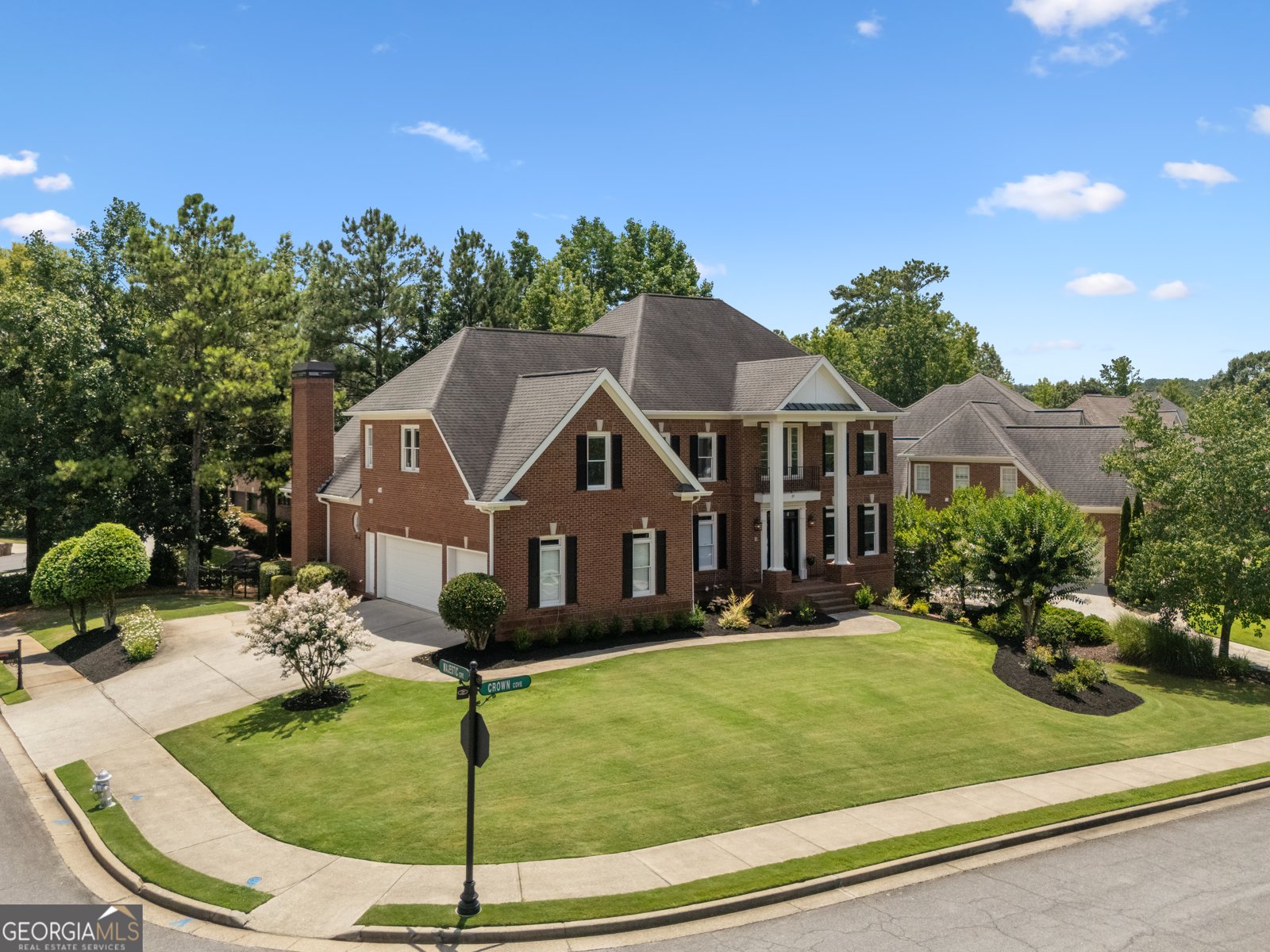 455 Majestic Cove Milton - 2