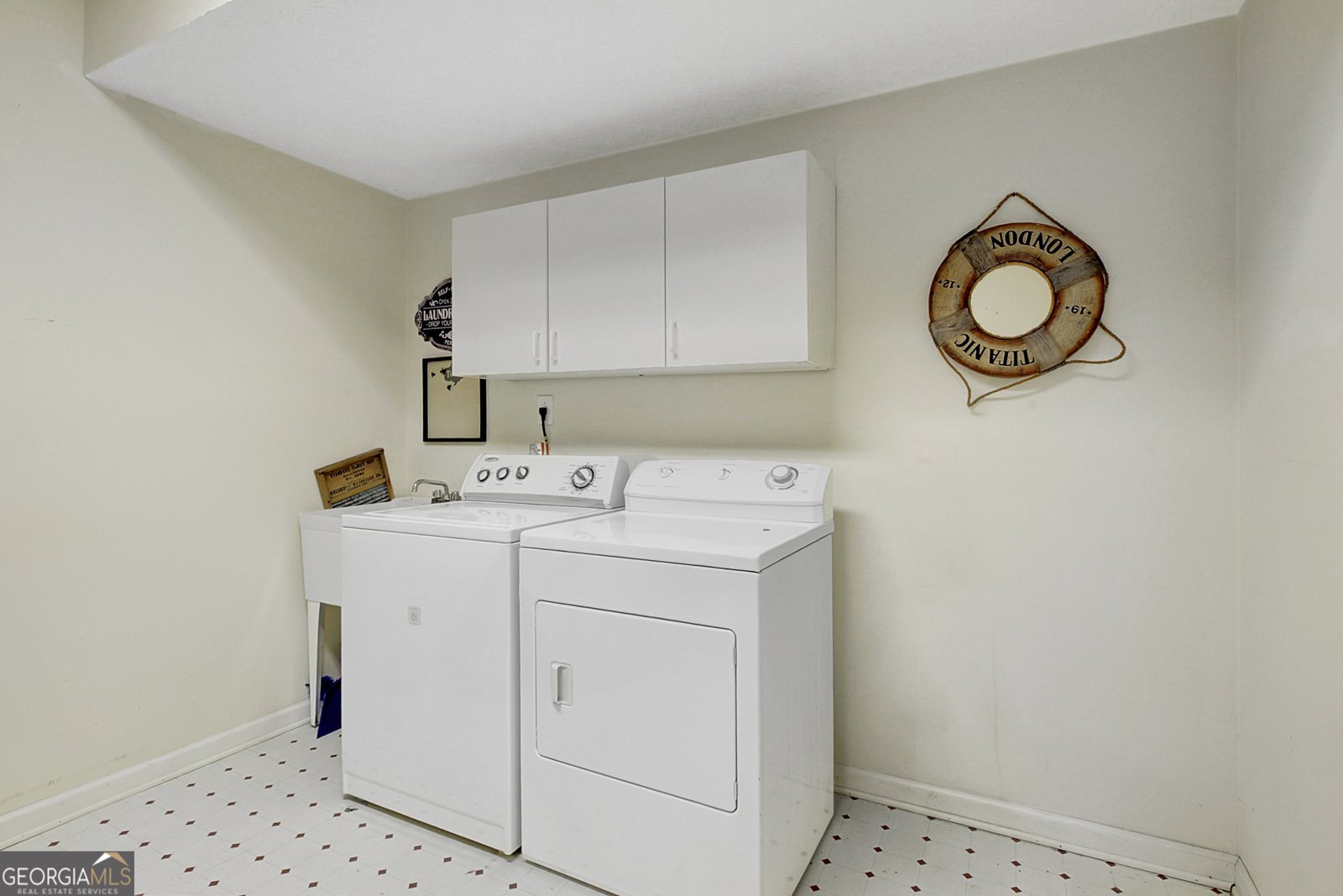 280 Farr Lake Drive Tyrone - 31