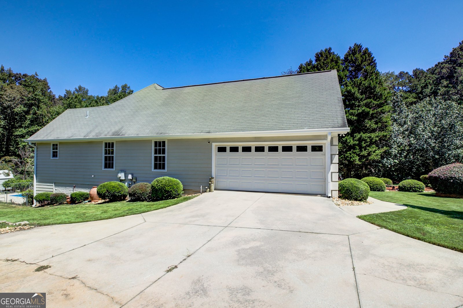 280 Farr Lake Drive Tyrone - 44