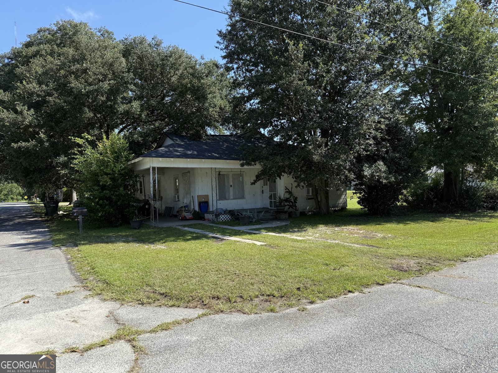 301 Park Avenue Pembroke - 1