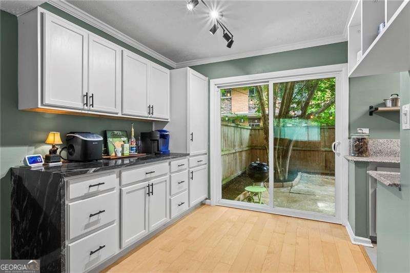 100 Biscayne Drive Atlanta - 15