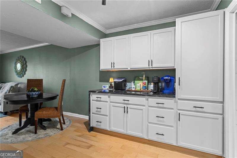 100 Biscayne Drive Atlanta - 16