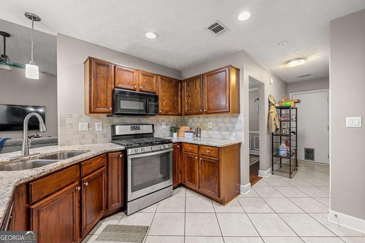 1324 Pinebreeze Way Marietta - 16