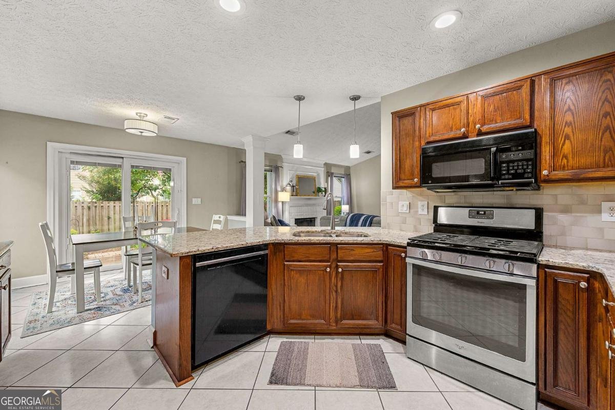1324 Pinebreeze Way Marietta - 17