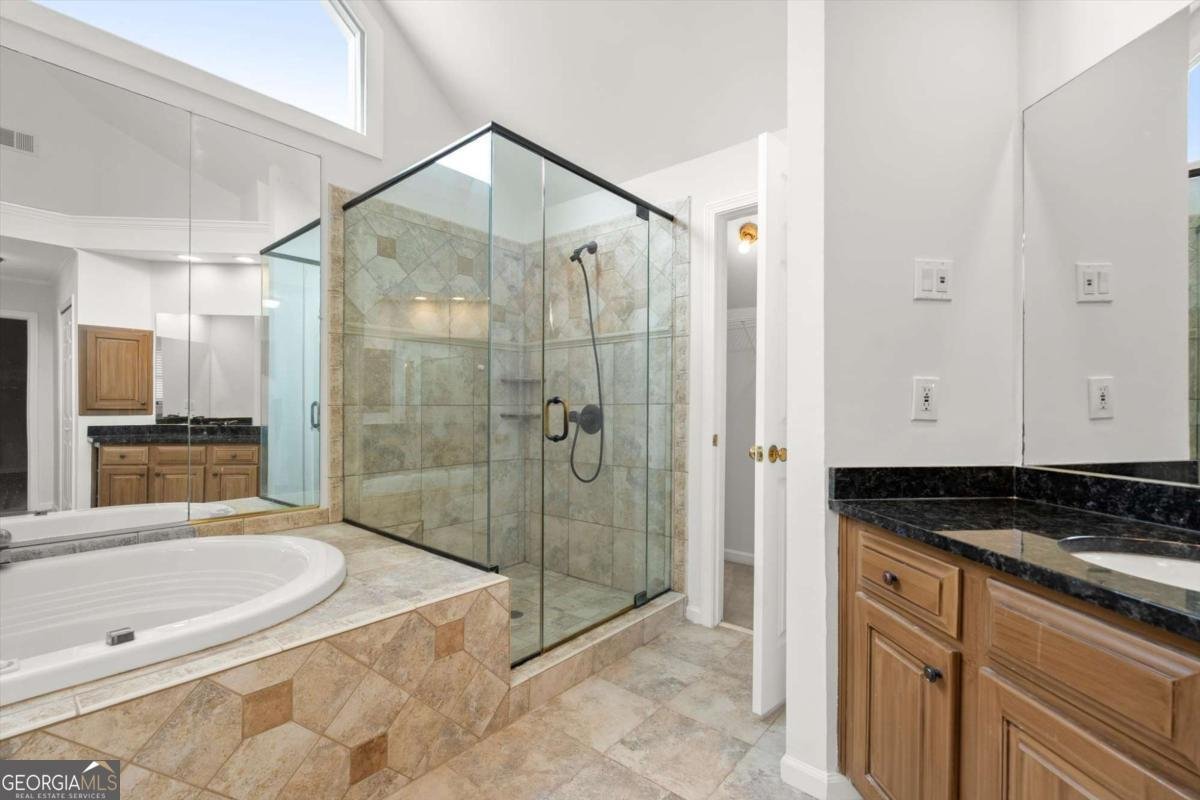 2524 Dunhaven Glen Snellville - 36