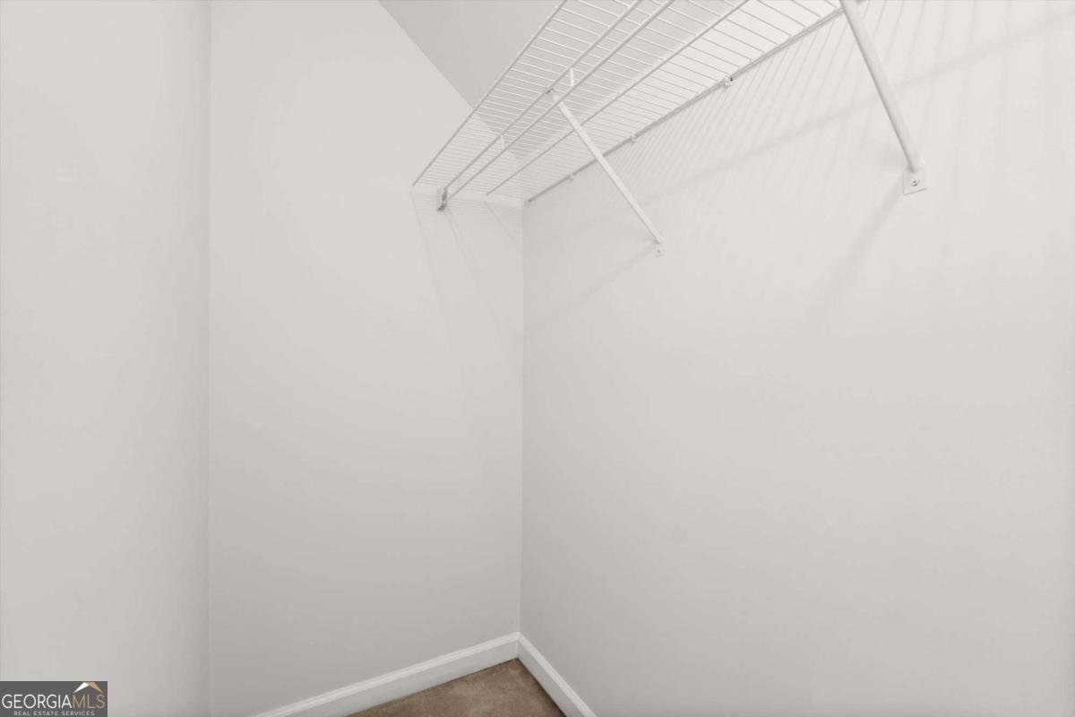 2524 Dunhaven Glen Snellville - 38