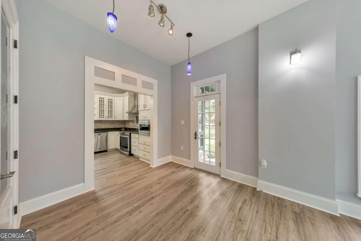 123 Old Reece Lane Woodstock - 2