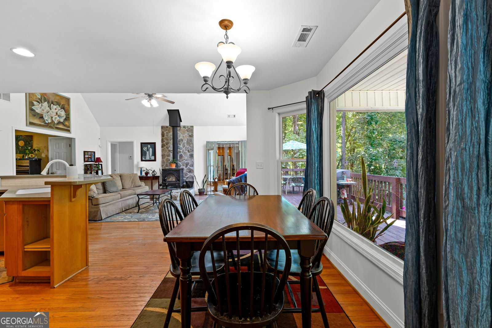 311 Hillview Road Hampton - 20