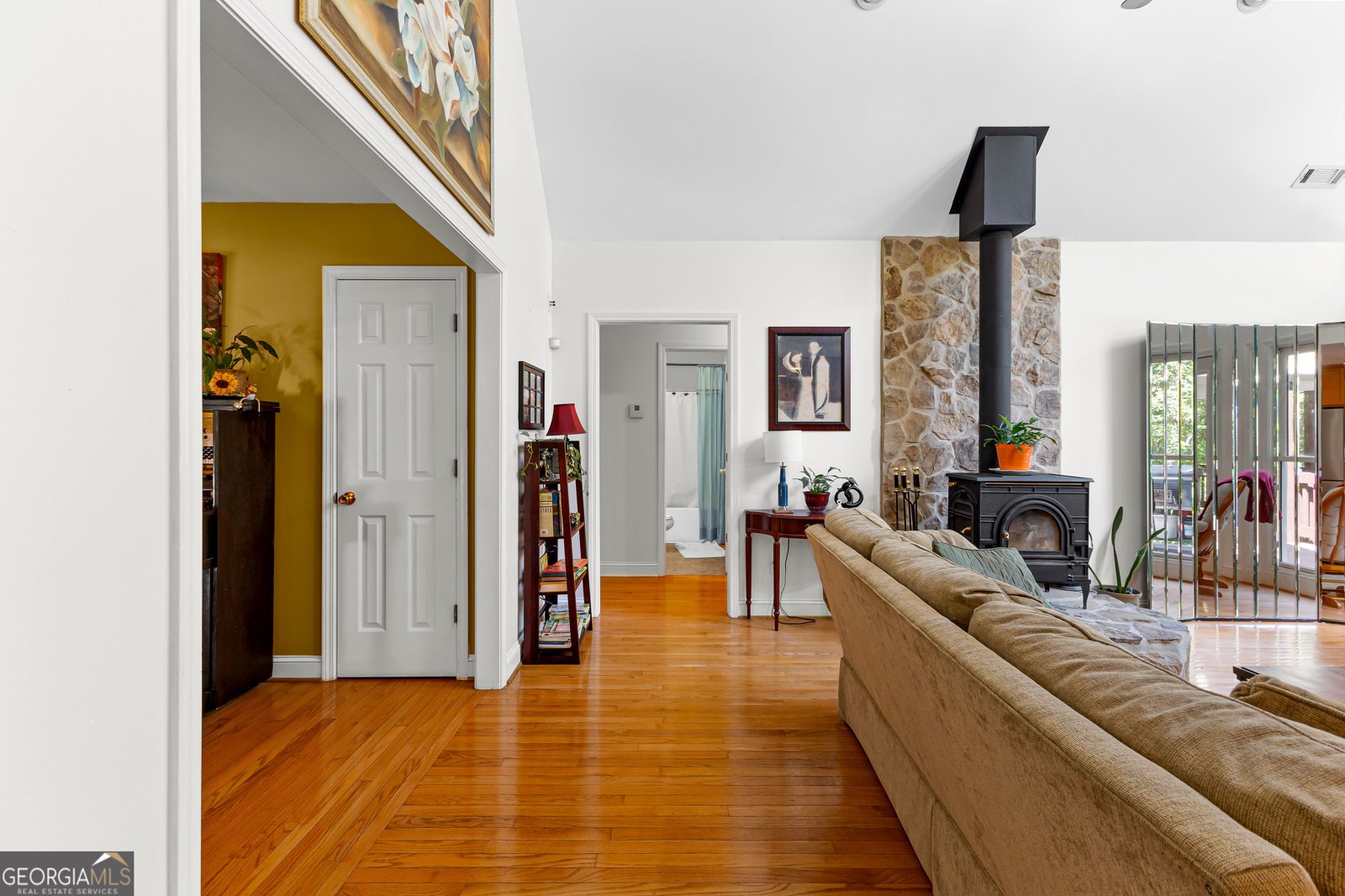 311 Hillview Road Hampton - 36
