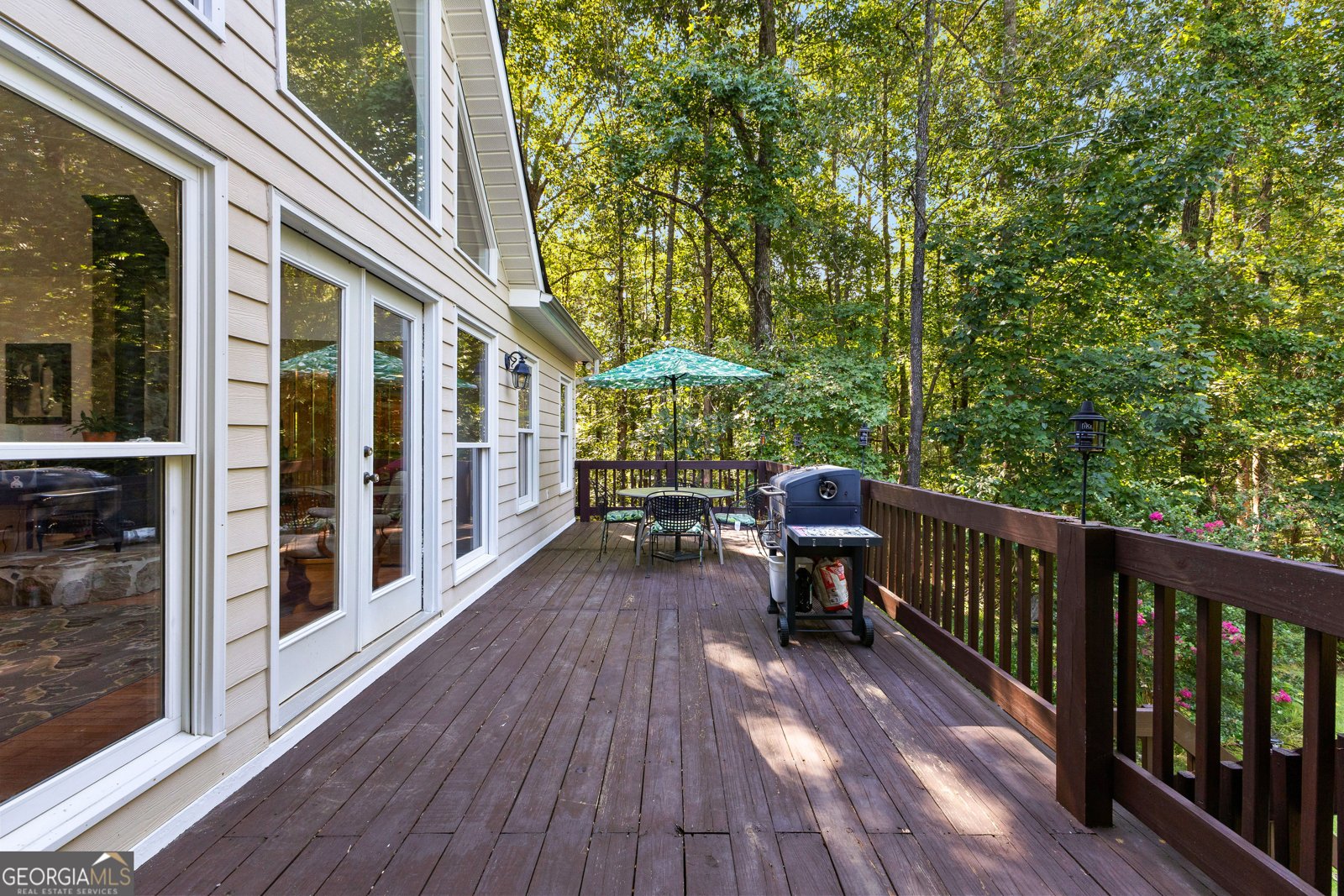 311 Hillview Road Hampton - 66