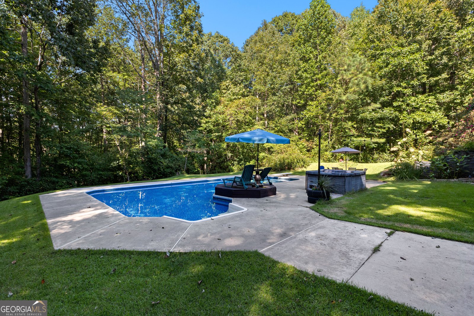 311 Hillview Road Hampton - 70