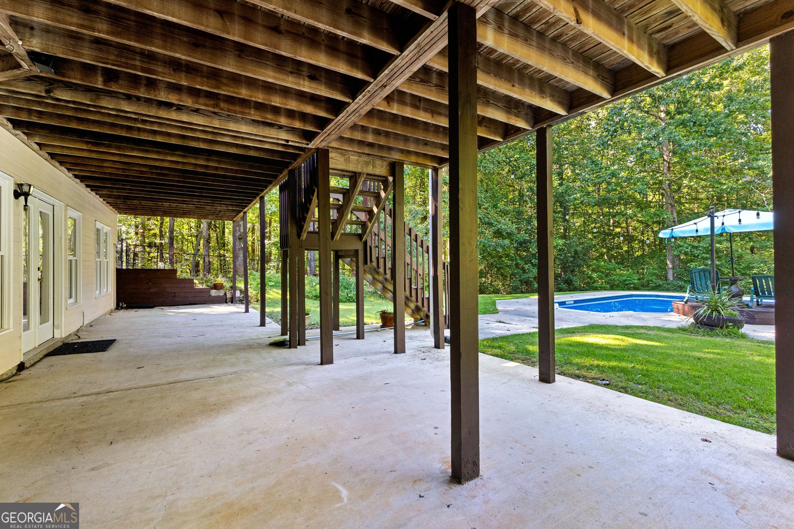 311 Hillview Road Hampton - 73