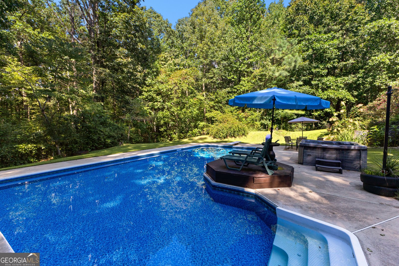 311 Hillview Road Hampton - 74