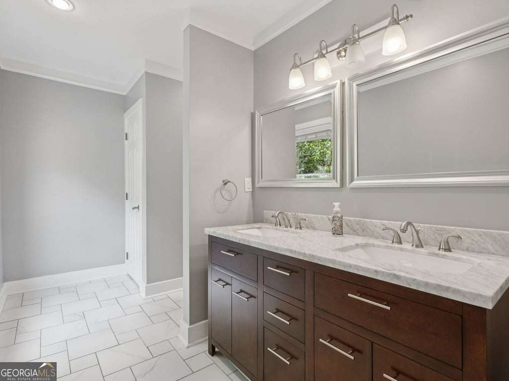 3410 Glenwood Road Decatur - 23