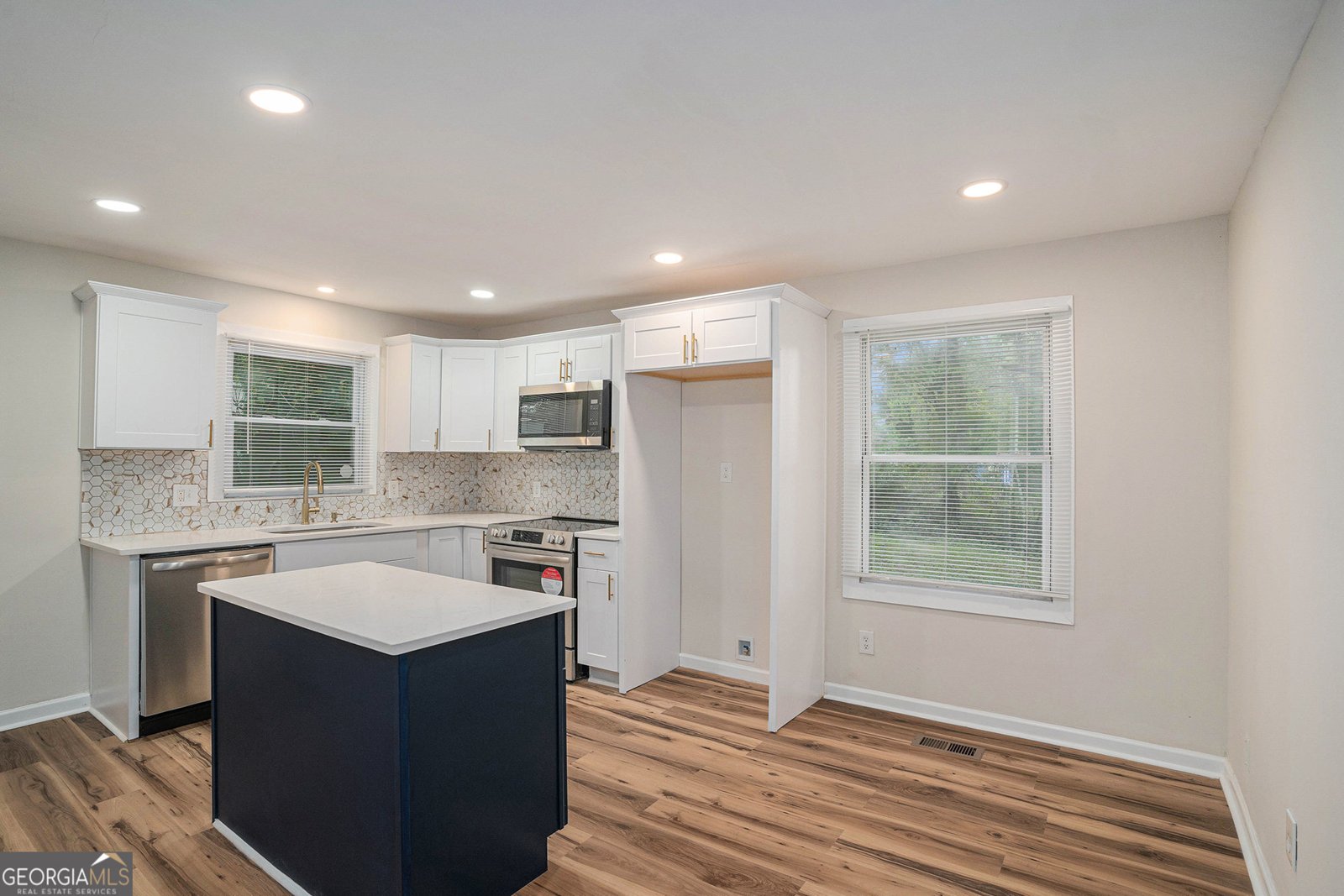 938 Rebel Forest Drive Atlanta - 11