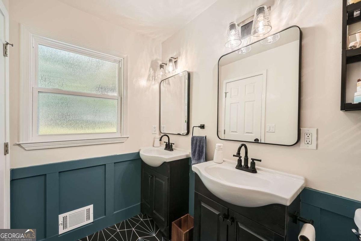 127 Riverlake Drive Woodstock - 11