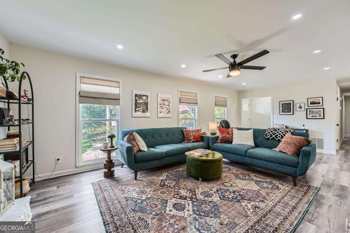 127 Riverlake Drive Woodstock - 14