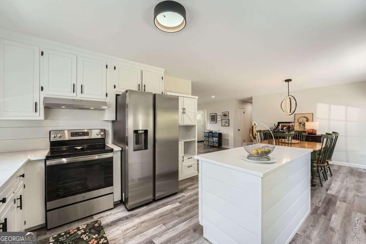 127 Riverlake Drive Woodstock - 6