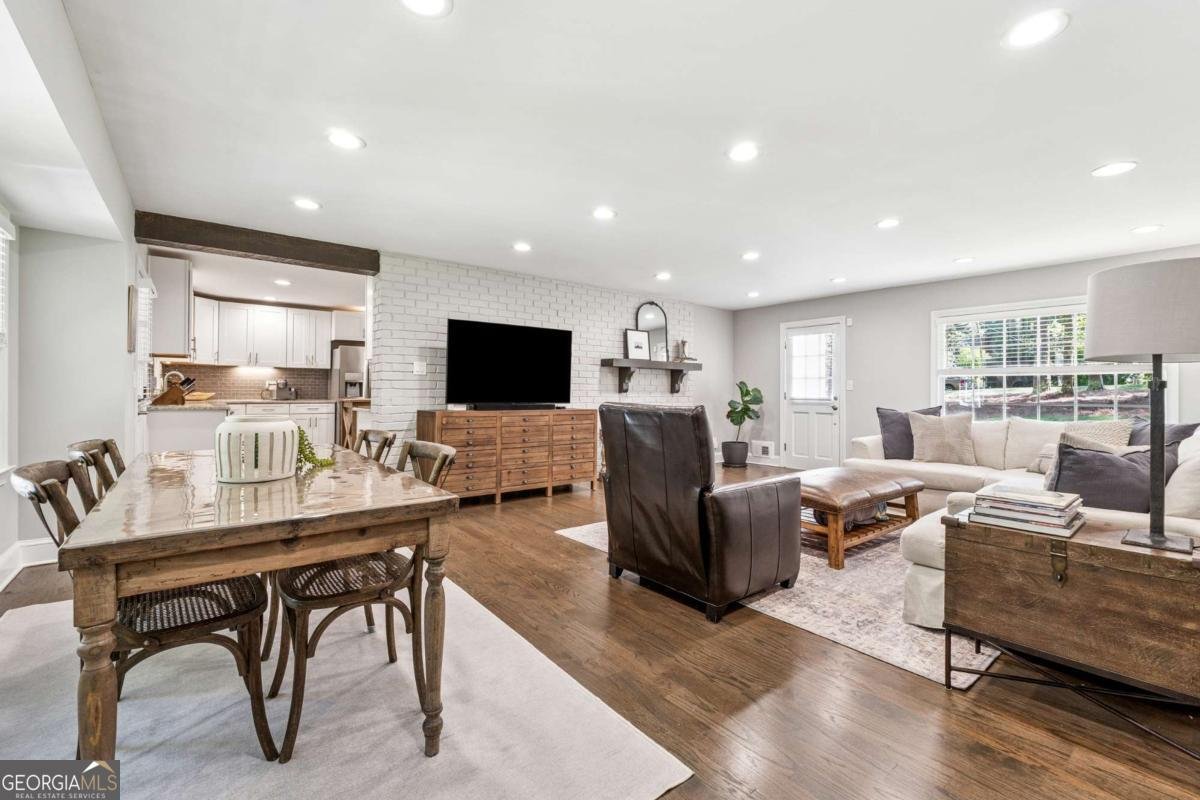 180 Pruitt Drive Alpharetta - 27