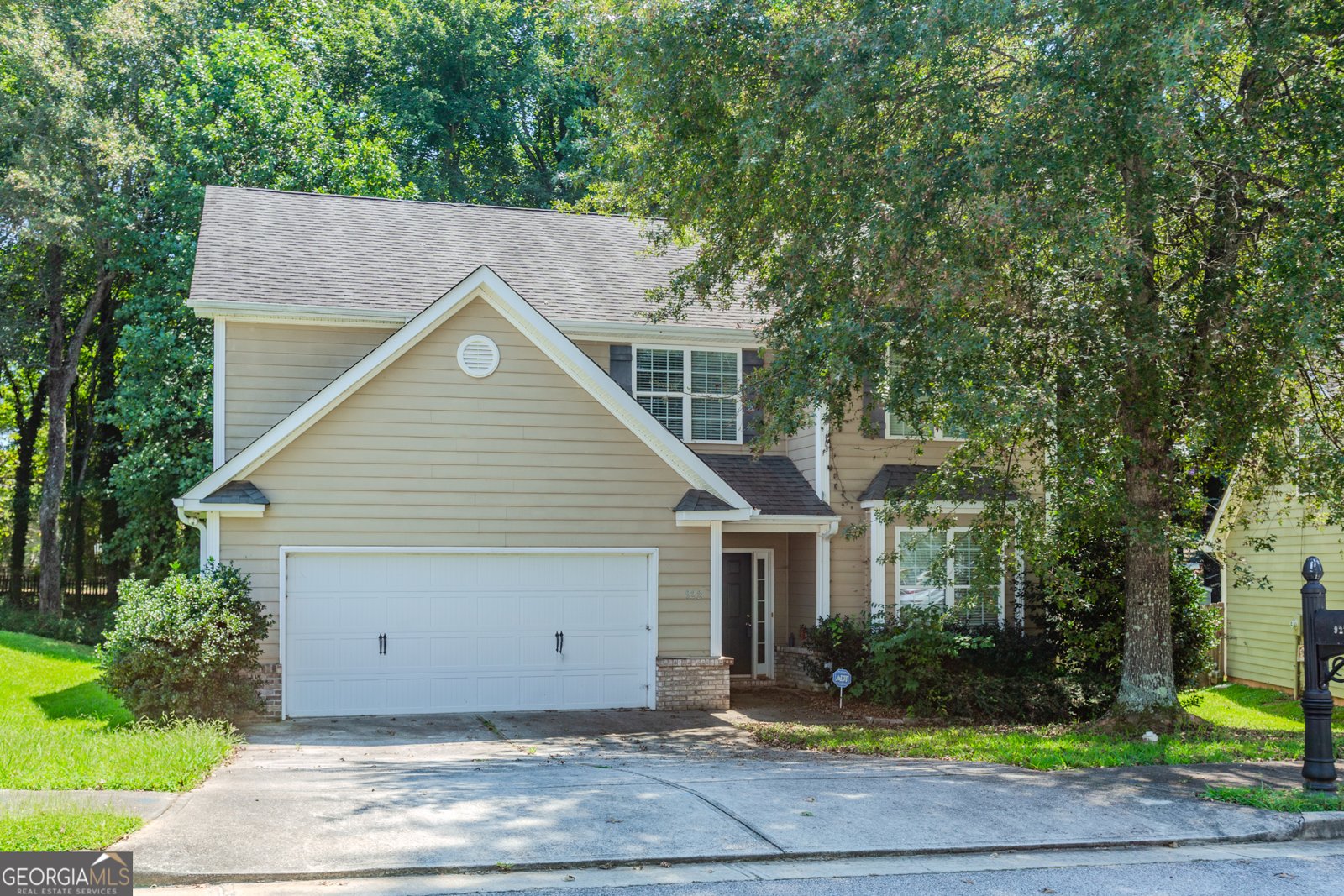 922 Lakeside Court Loganville - 1