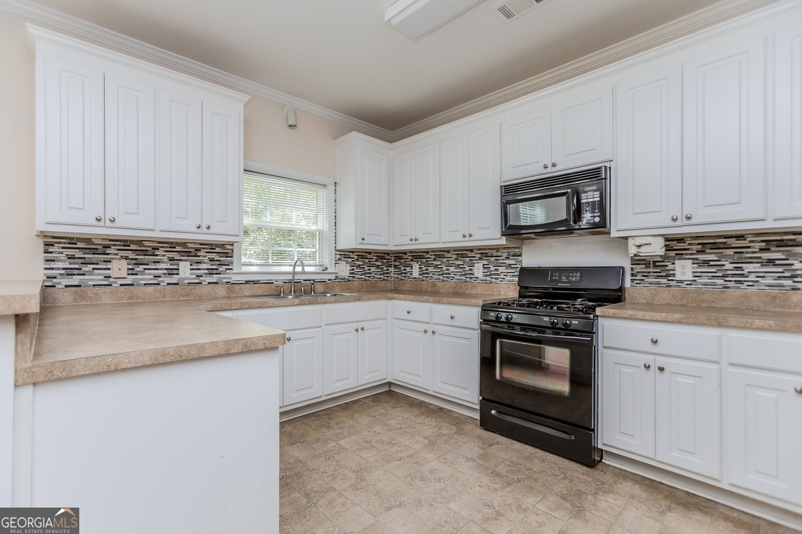 922 Lakeside Court Loganville - 6