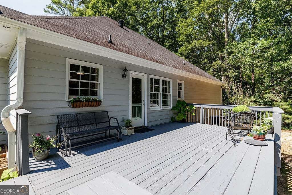 7020 Hickory Drive Winterville - 29