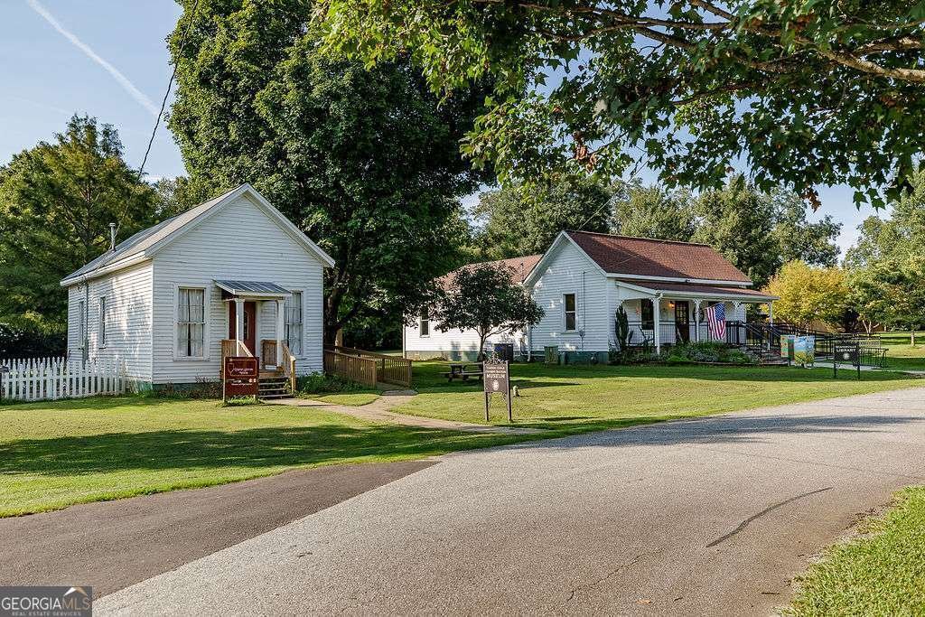 7020 Hickory Drive Winterville - 55