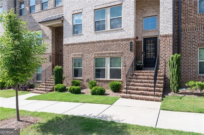 310 Commons Avenue Woodstock - 3