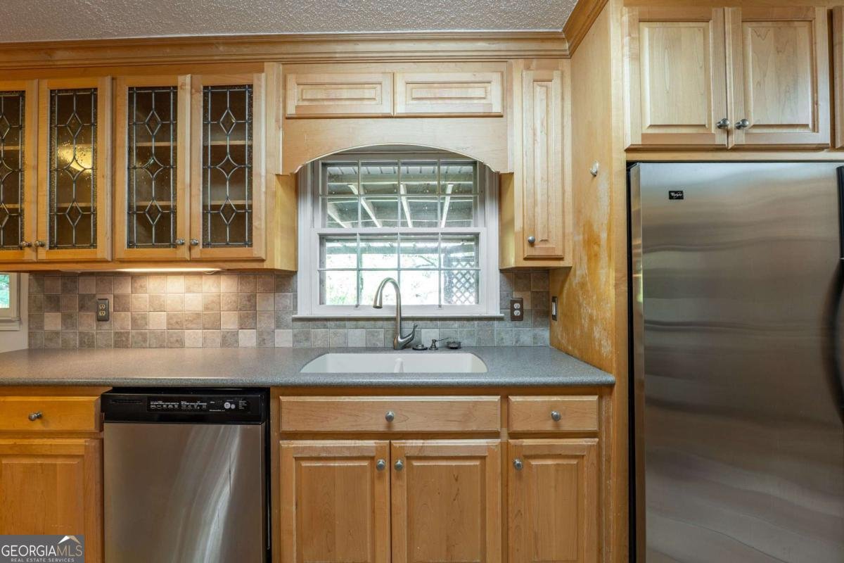 4559 Collins Avenue Acworth - 21