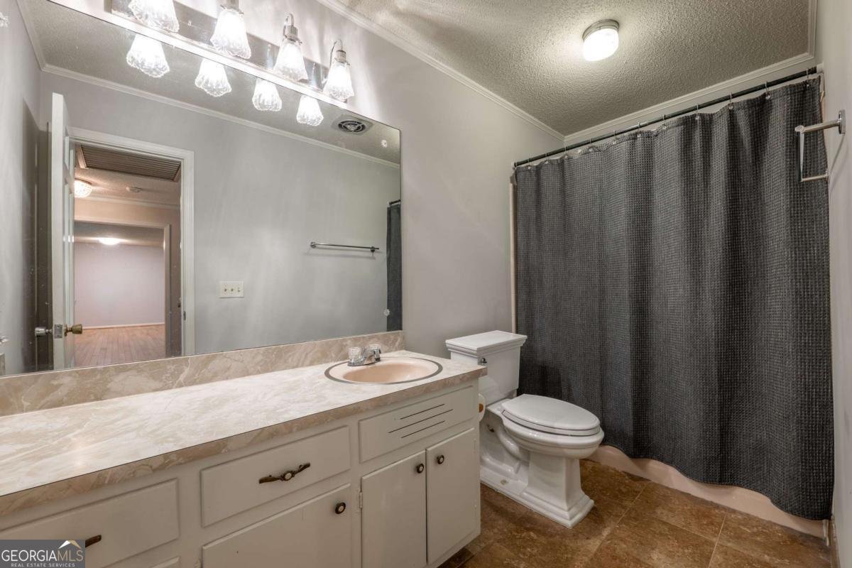 4559 Collins Avenue Acworth - 32