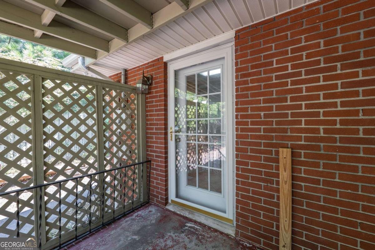 4559 Collins Avenue Acworth - 47