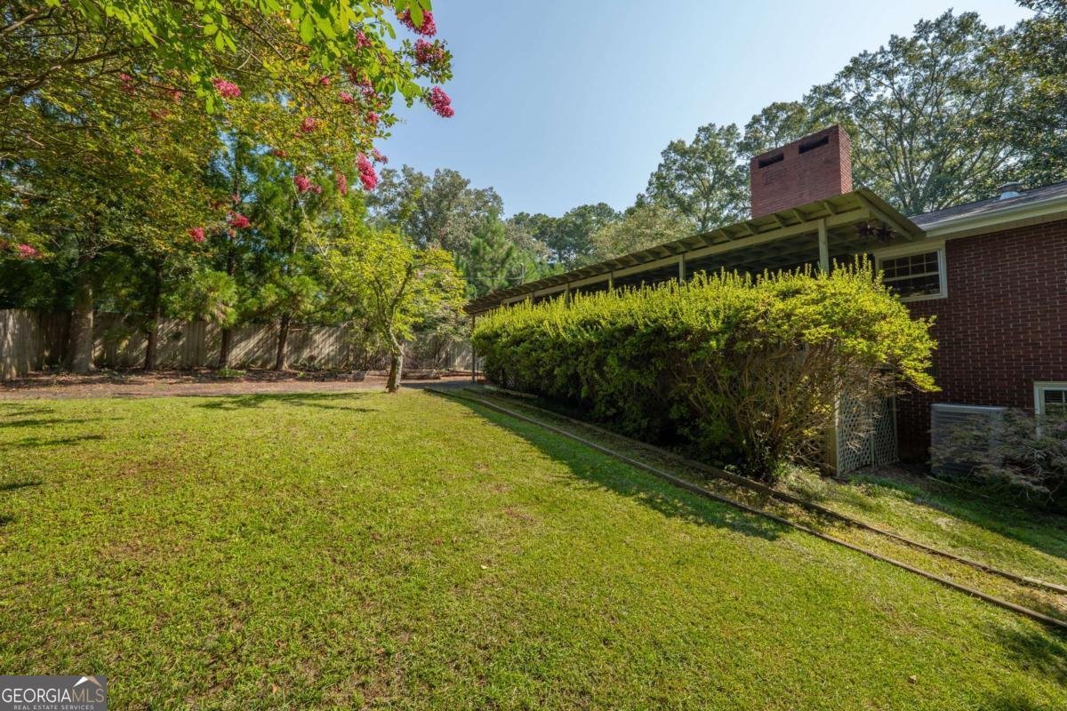 4559 Collins Avenue Acworth - 51