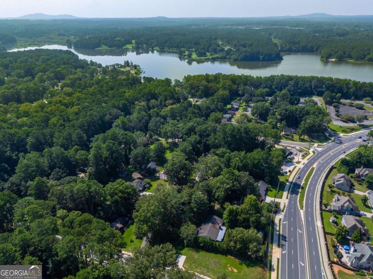 4559 Collins Avenue Acworth - 65