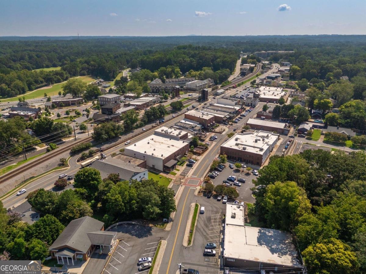 4559 Collins Avenue Acworth - 8
