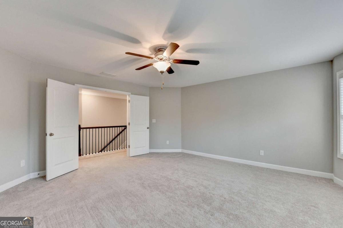 4815 EDGEMOORE Trace Cumming - 36