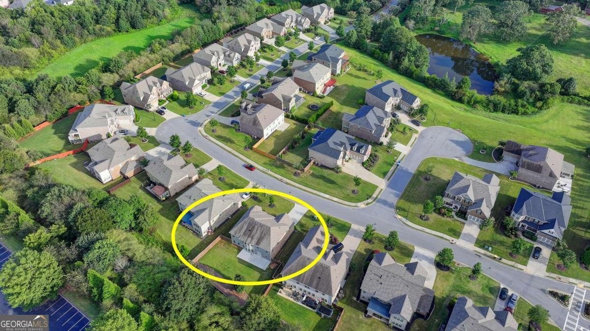 4815 EDGEMOORE Trace Cumming - 74