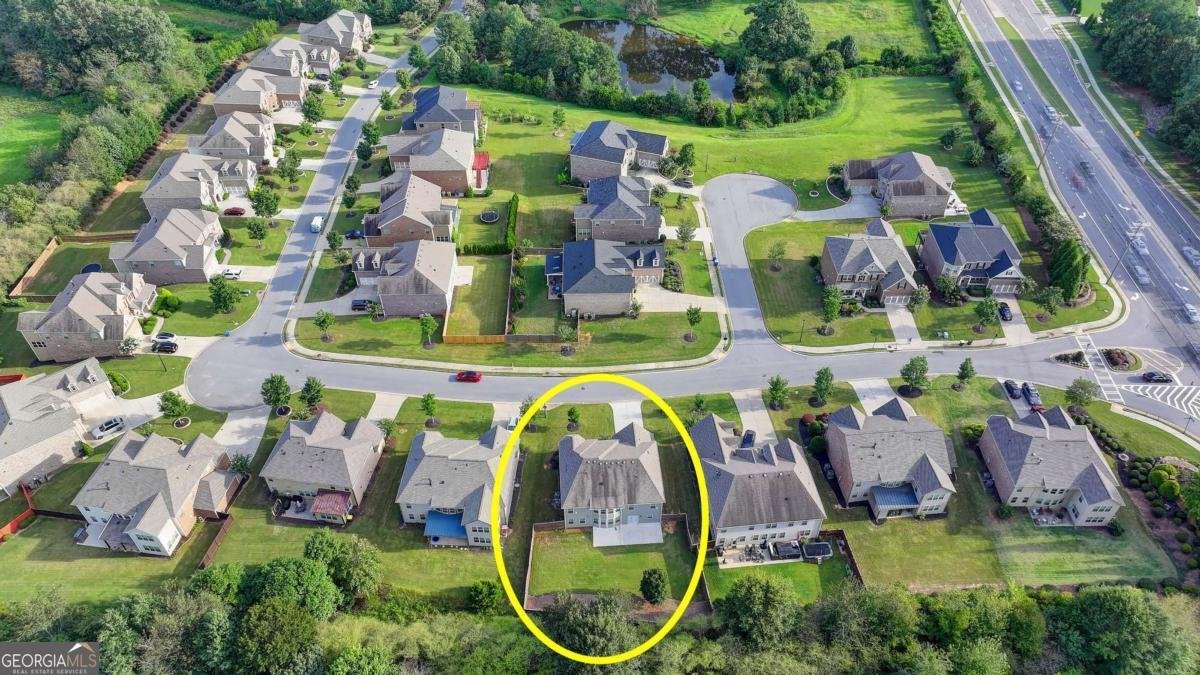 4815 EDGEMOORE Trace Cumming - 75