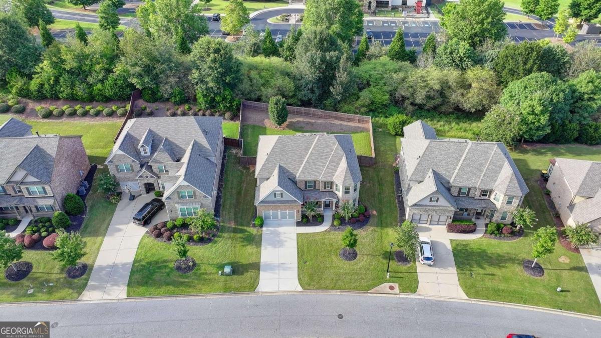 4815 EDGEMOORE Trace Cumming - 81